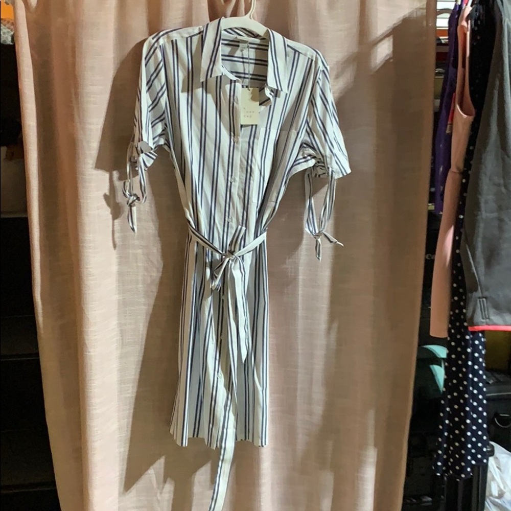 A summer self tie dress.